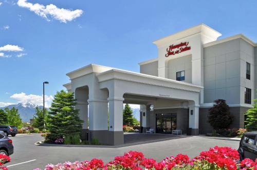 Breakfast Buffet Waterslide Salt Palace Convention | West Jordan