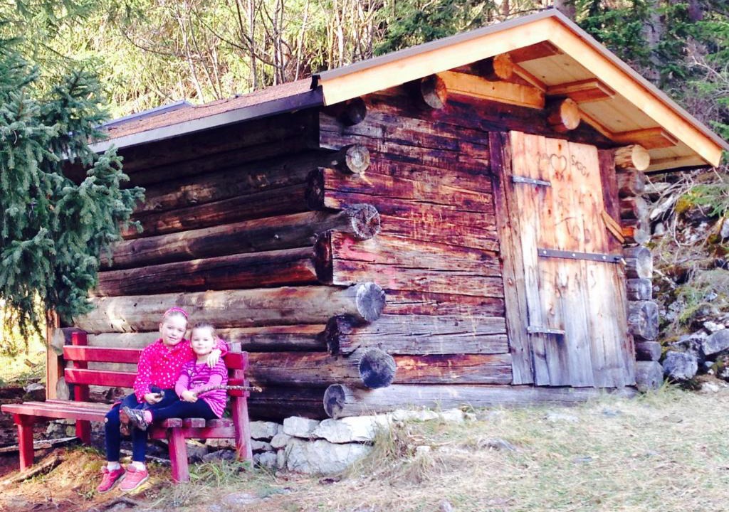 Ferienhaus Bach Für Personen Mit Schlafzimmer | Steeg
