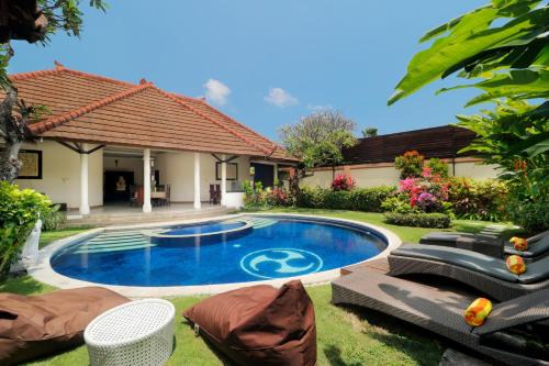 Heliconia Villa | Laksmana