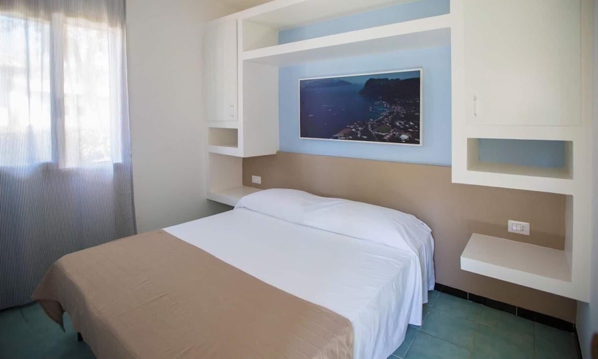 Holiday Eboli Persons | Capaccio Scalo