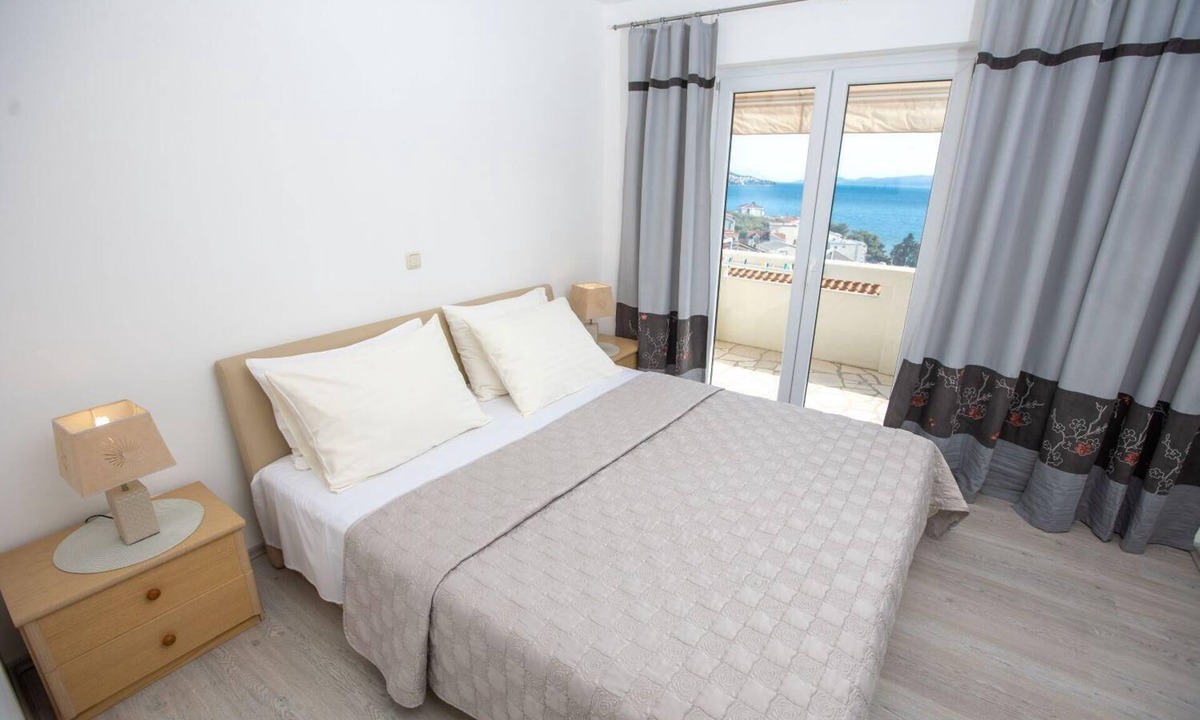 Omis | Duce