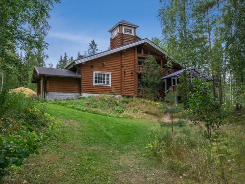 Holiday Hiidenlinna | Aatola