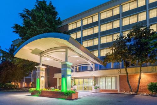 Holiday Inn Ihg Hotel | Charlottesville