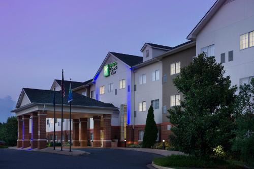 Holiday Inn Ihg Hotel | Ruckersville