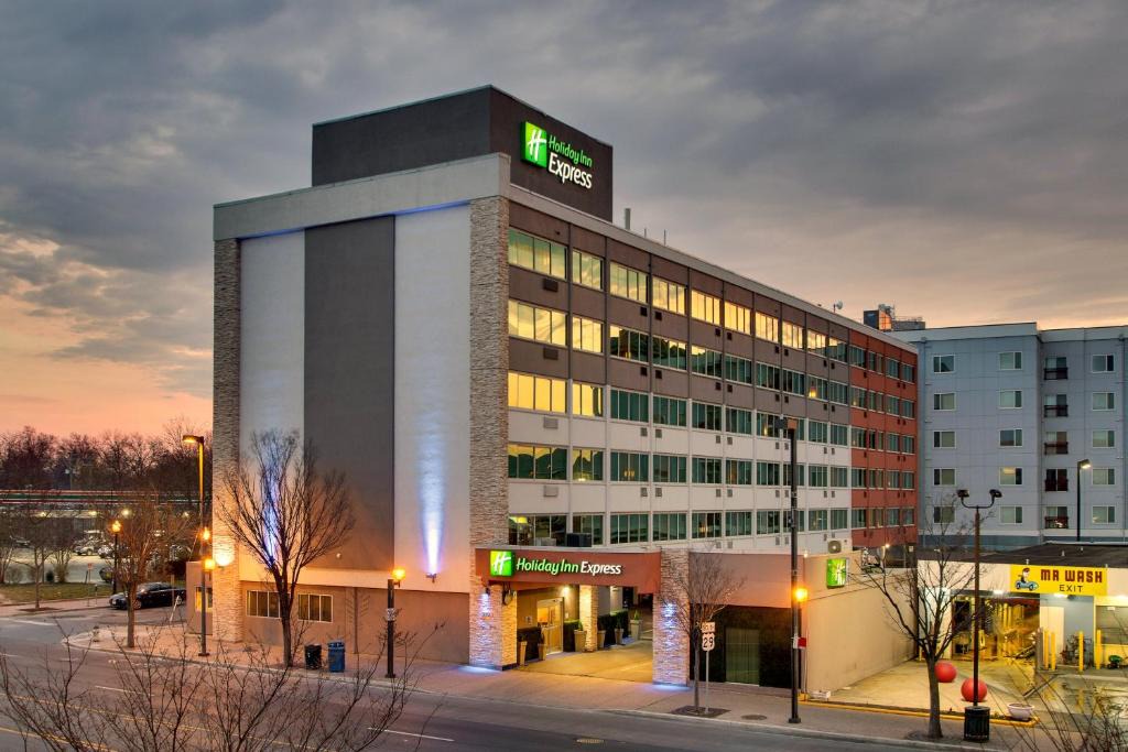 Holiday Inn Express Washington Silver Spring Ihg Hotel | Downtown