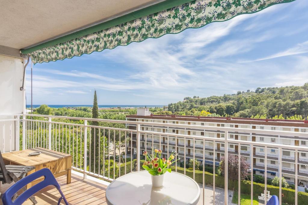 Homeholidaysrentals | Santa Susanna