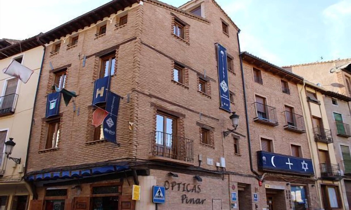 Melihah People | Daroca
