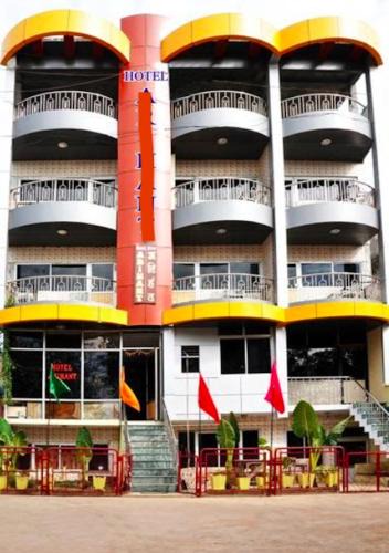 Hotel | Pachmarhi