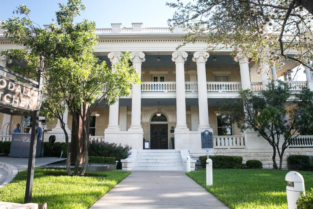 Hotel Ella | West Campus