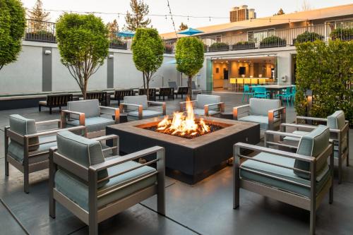 Hotel Lucent | Downtown