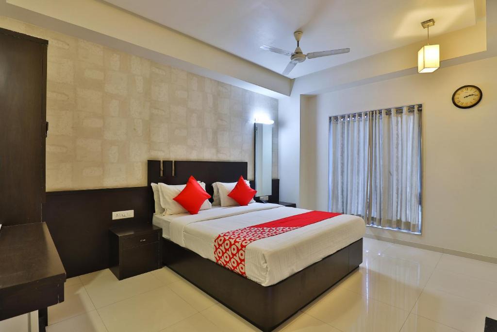 Hotel Magnum Inn | Junagadh
