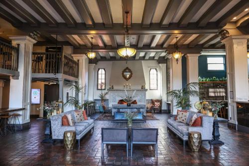 Hotel Petaluma | Petaluma