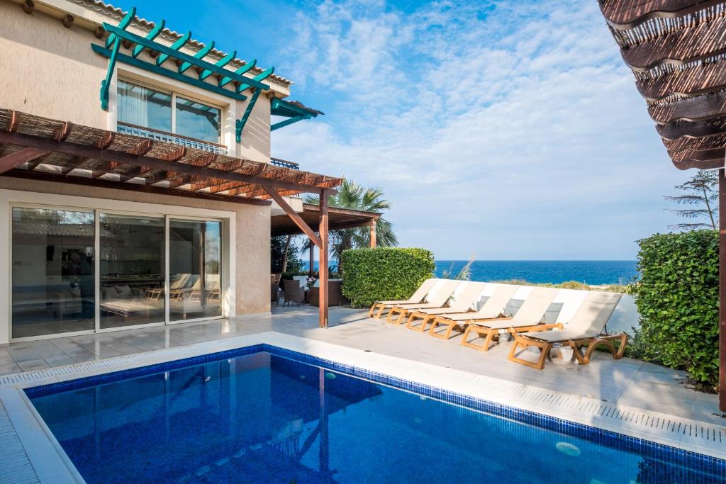 The Resort | Cape Greko