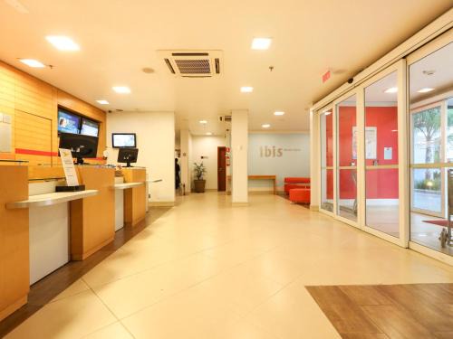 Ibis Montes Claros Shopping | Canelas