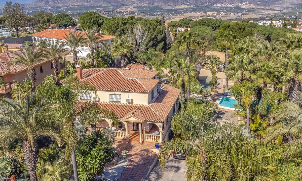 Accommodation Alhaurin De Torre | Pinos de Alhaurin