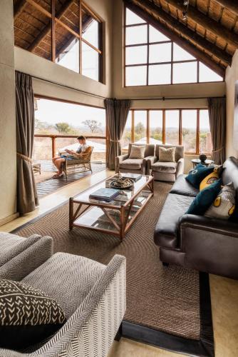 Impodimo Lodge | Madikwe Game Reserve