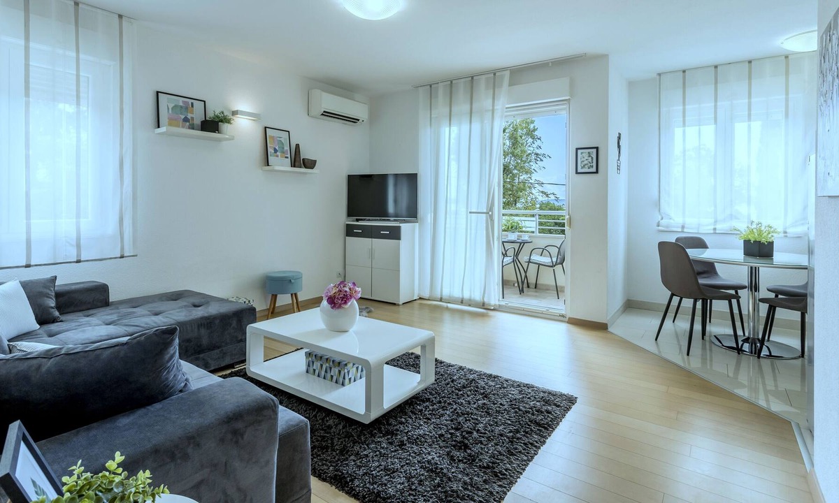 Iris Beach Apartments Kaštel Lukšić | Kastela