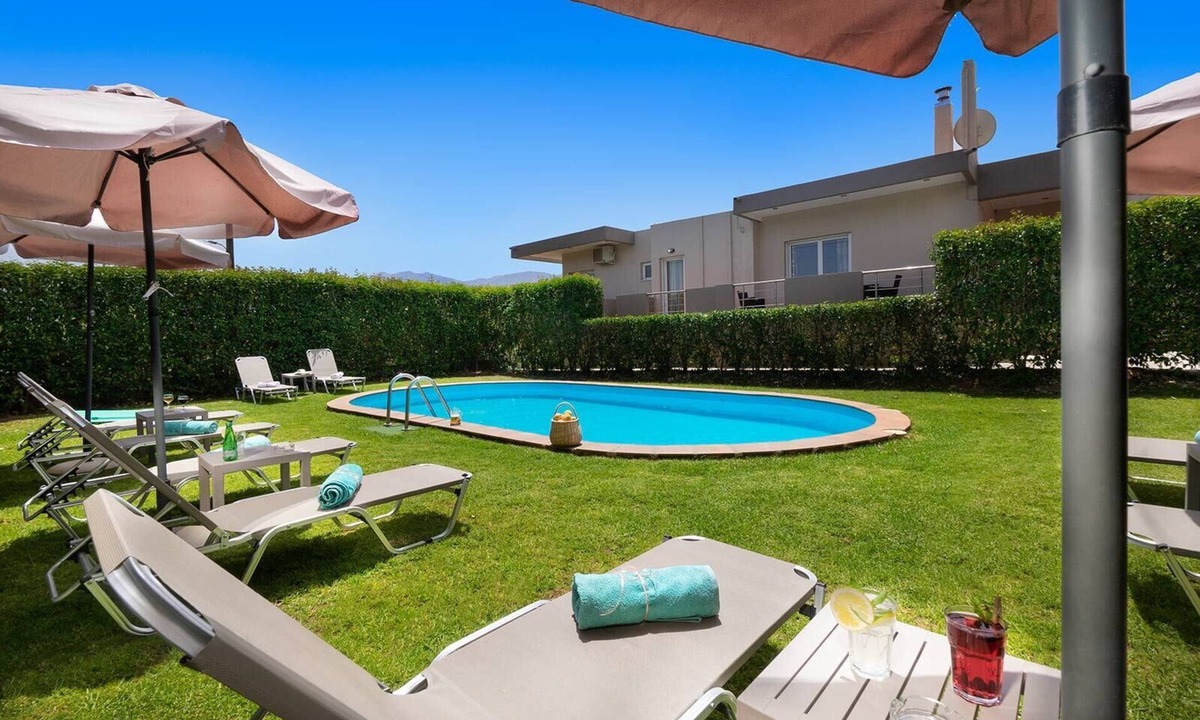 Klironomos Art Villa | Vatolakkos