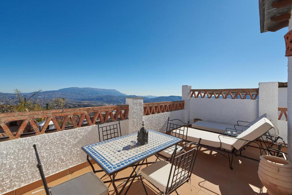 La Almunia De Alpujarra | Yegen