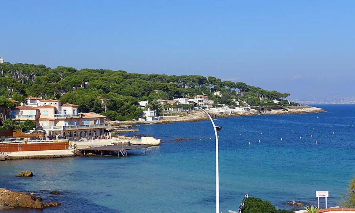 La Bouée | Cap-d'Antibes