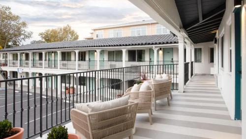 Kasa Palo Alto | Ventura