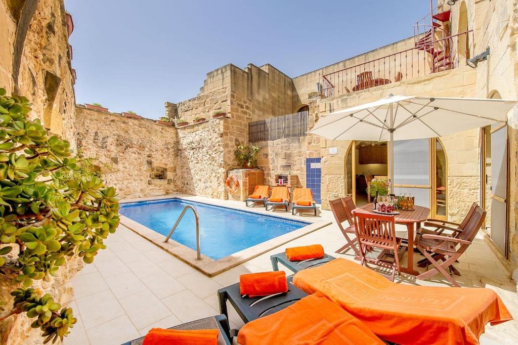 Lellux Holiday | Nadur