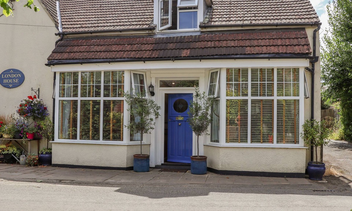 London | Ninfield