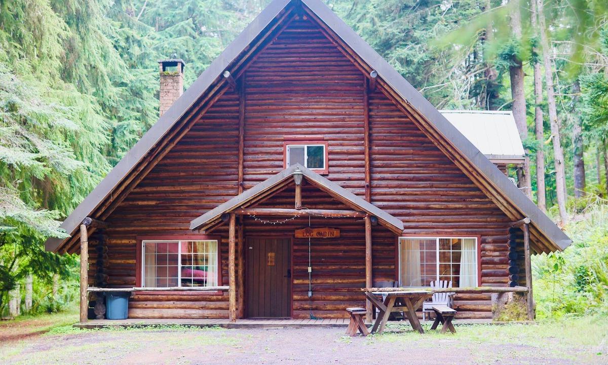 Lodge At Entrance | Ashford
