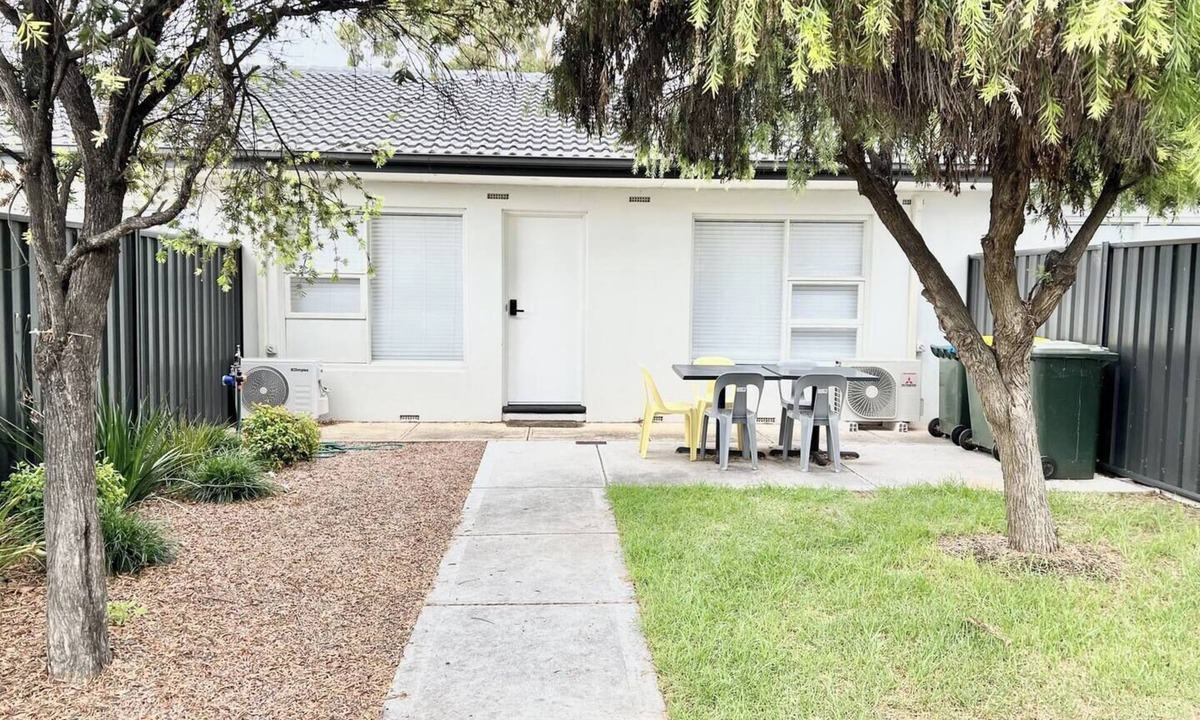 Worker Self Contained | Campbelltown