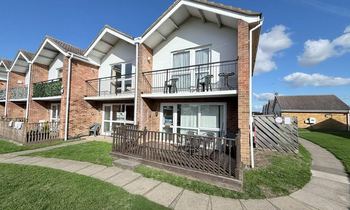 Waterside Park | Corton
