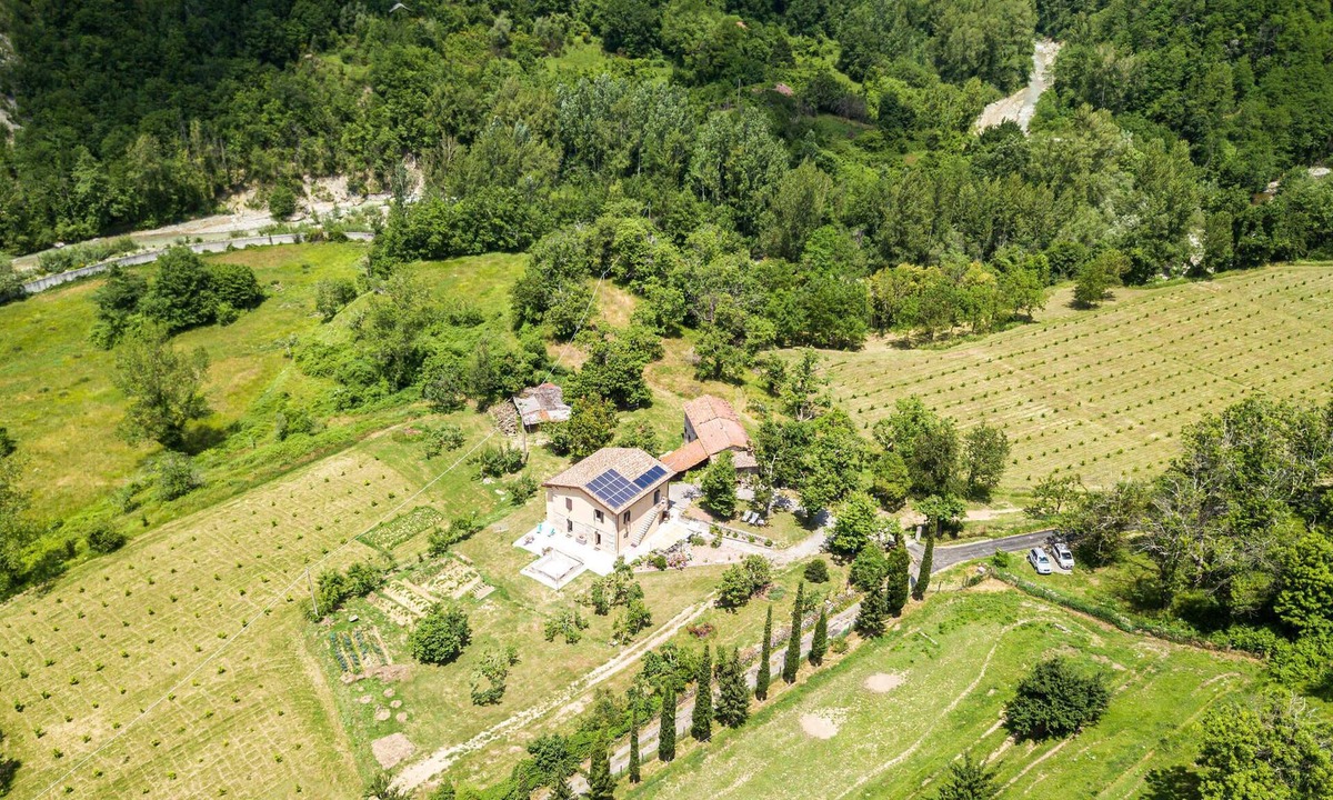 Accommodation Fivizzano | Arlia