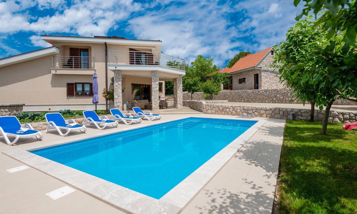 Vinjani Gornji Outdoor Swimming | Imotski