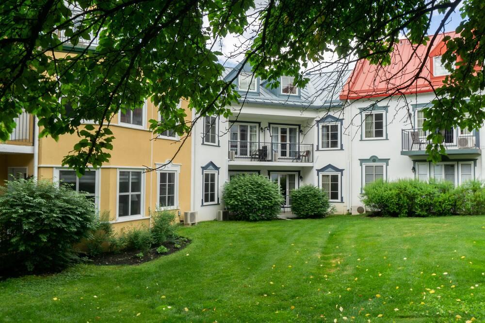 The Heart Of Mont | Mont-Tremblant Pedestrian Village