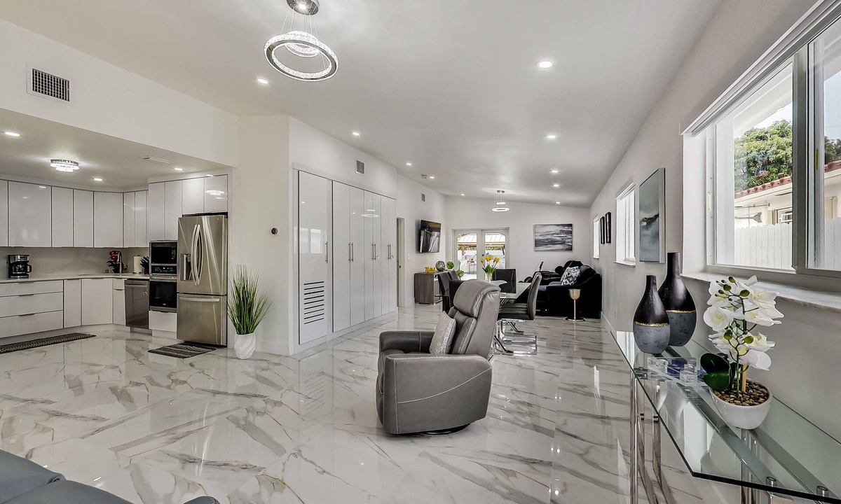 Oasis | Hialeah