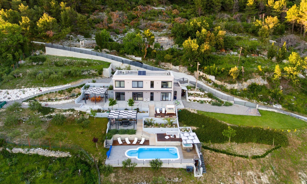 Villa Blue Hill | Kastel Stari