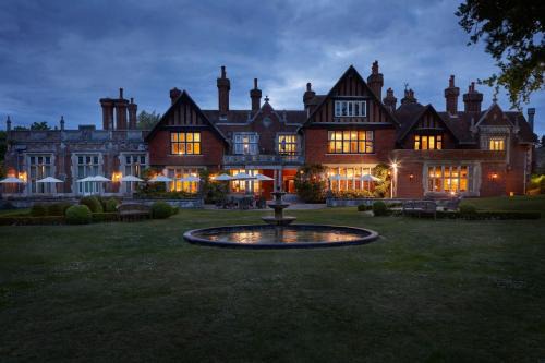 Macdonald Elmers Court Hotel | New Forest District
