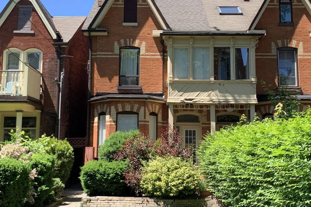 Toronto | Harbord Village