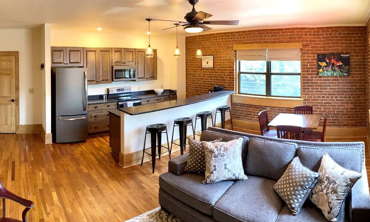Retreats Waynesville | Waynesville