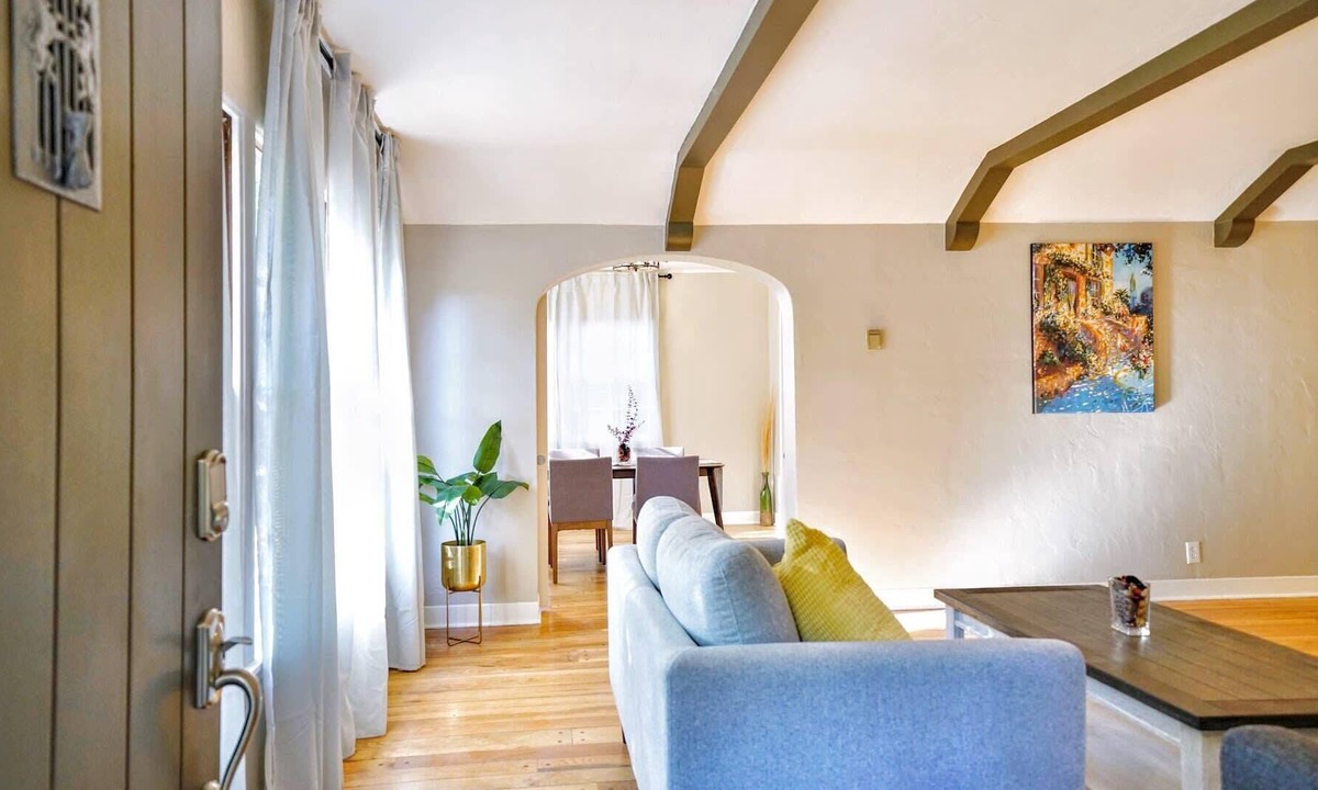Marbella Lane Dtwn Sj | Newhall