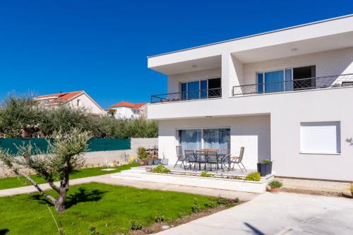 Marin | Kastela