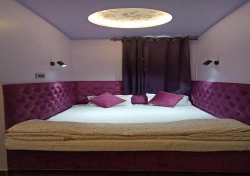 Oyo Hotel | Taj Ganj
