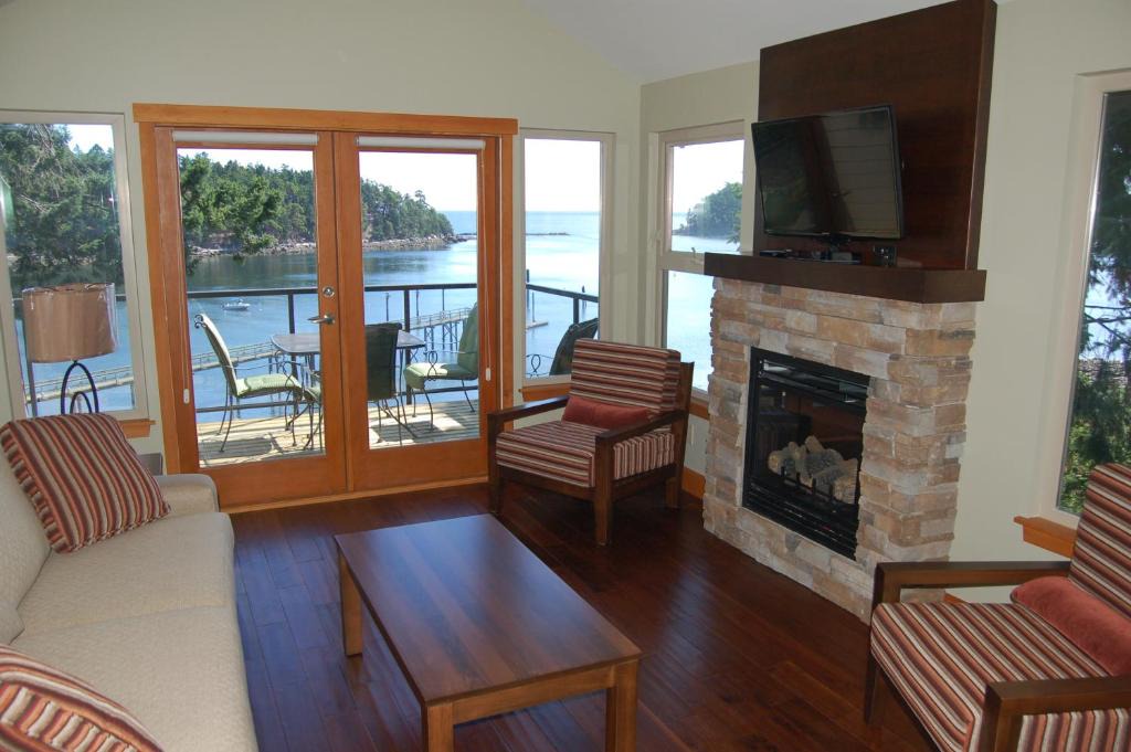 Mayne Island Resort | Mayne Island
