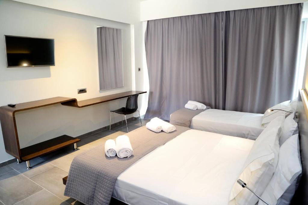 Megara Hotel | Agios Serafim