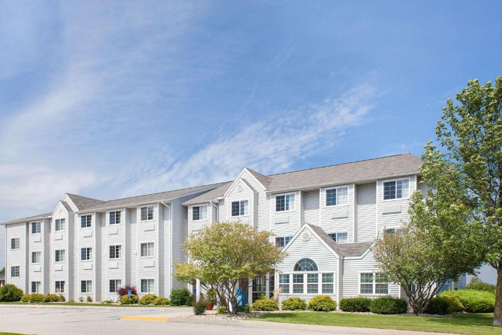 Microtel Inn Suites Clear | Clear Lake