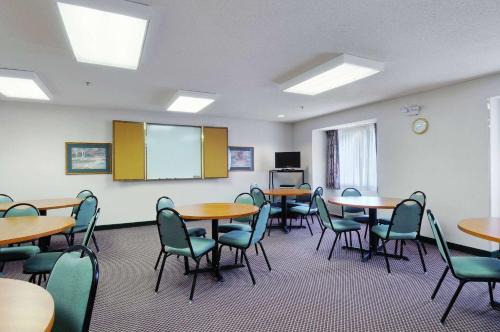 Microtel Inn | New Ulm