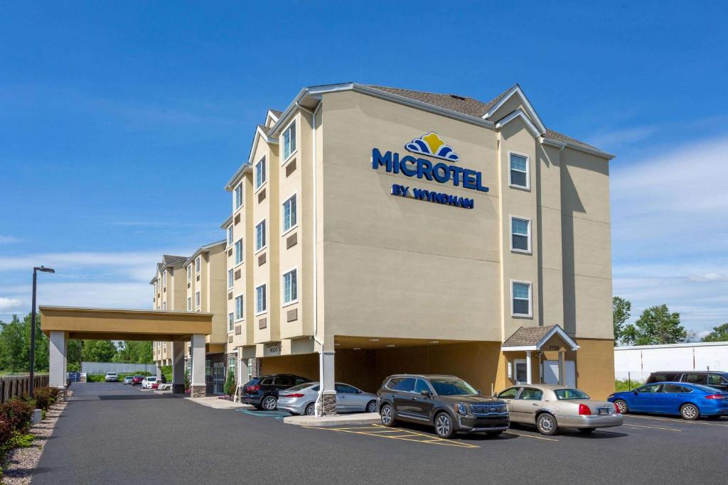 Microtel Inn | Niagara Falls