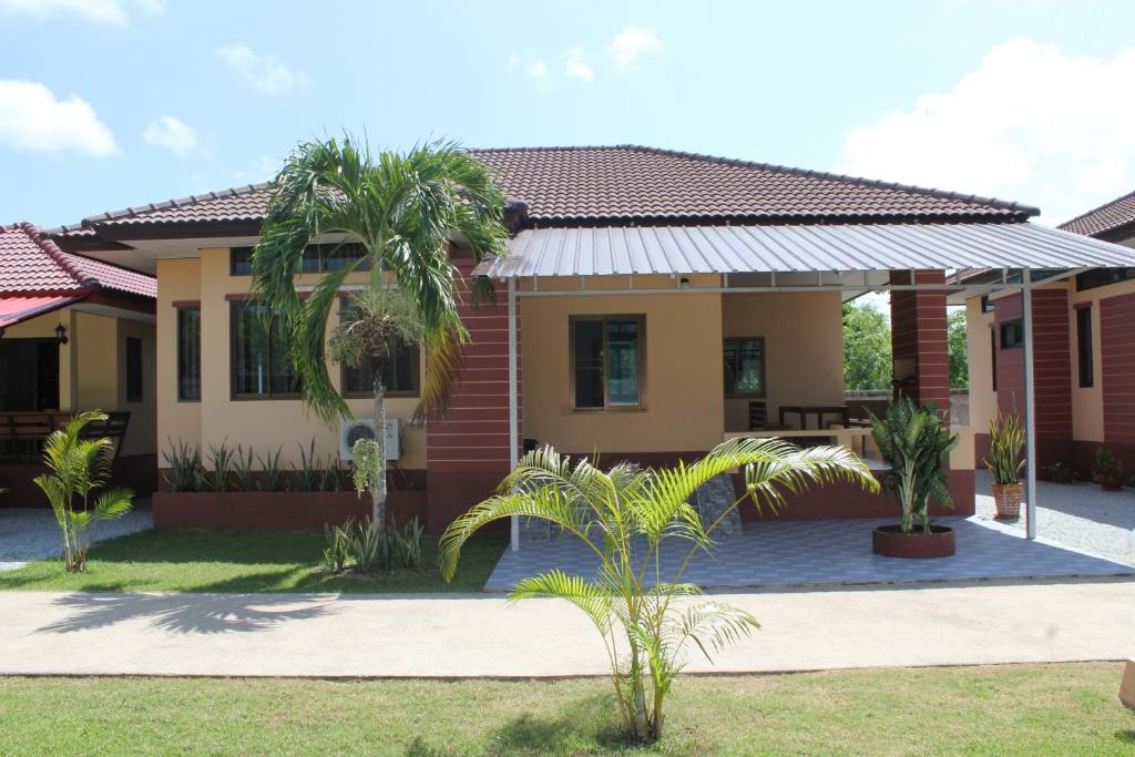 Naluemon Village Fh | Rayong