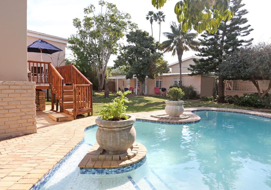 Newington Place | Port Elizabeth Central
