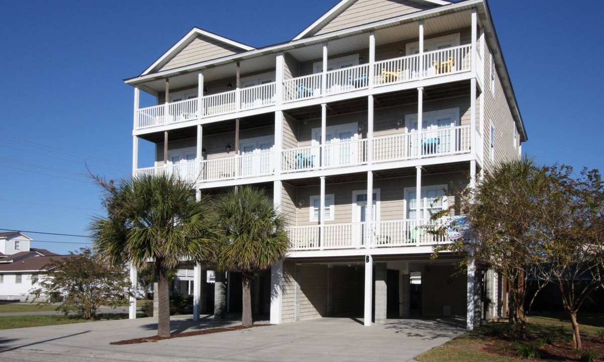 Bermuda Breeze | Cherry Grove Beach