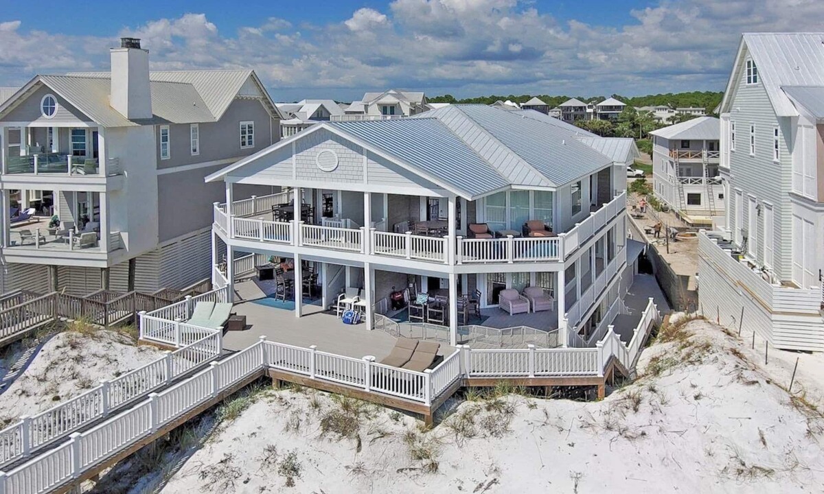 Ocean Air Upper West Beach Beachfront | Chivas Bluff